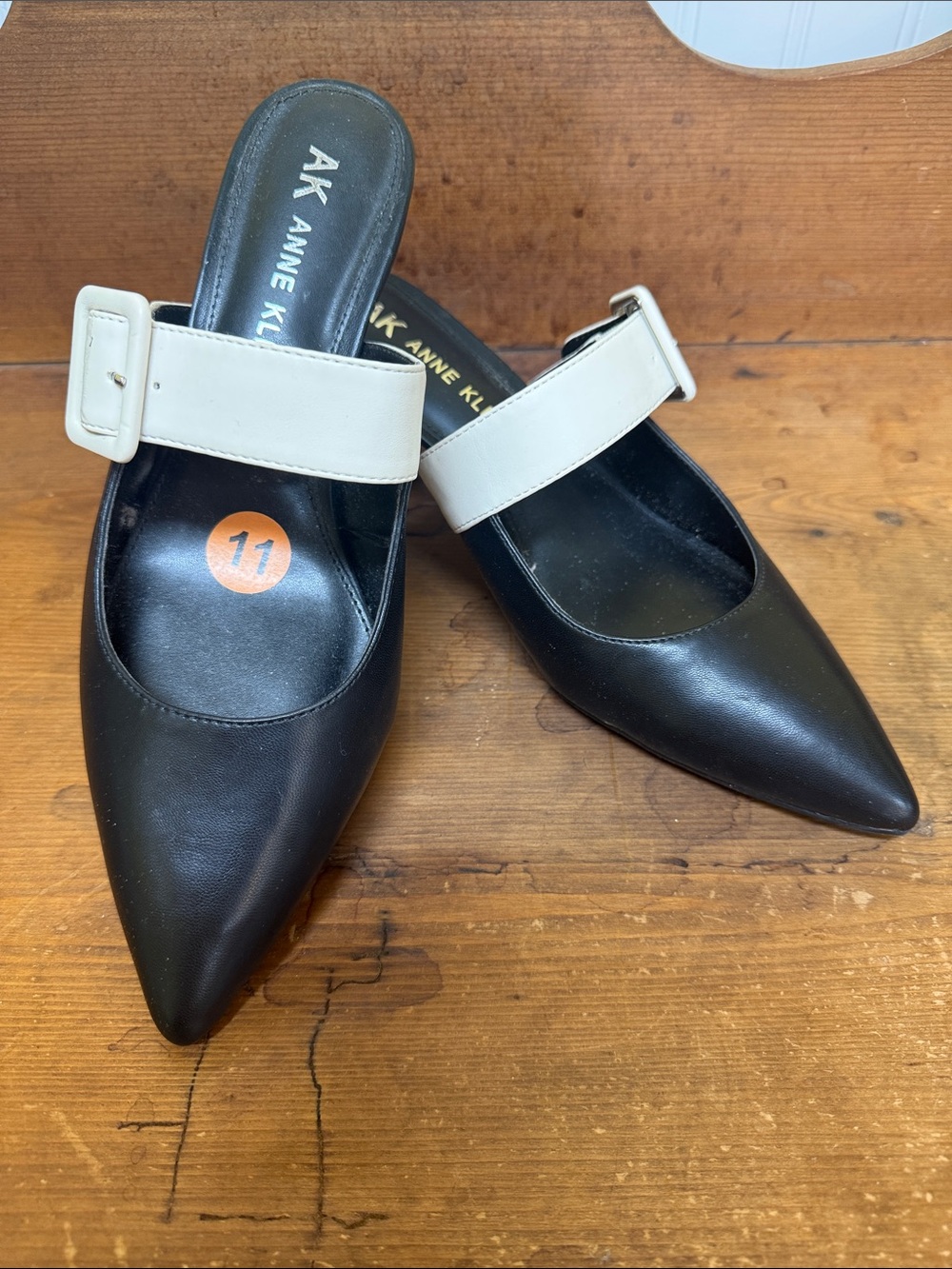 Anne Klein Black and Cream Pointed Mary-Jane Mule